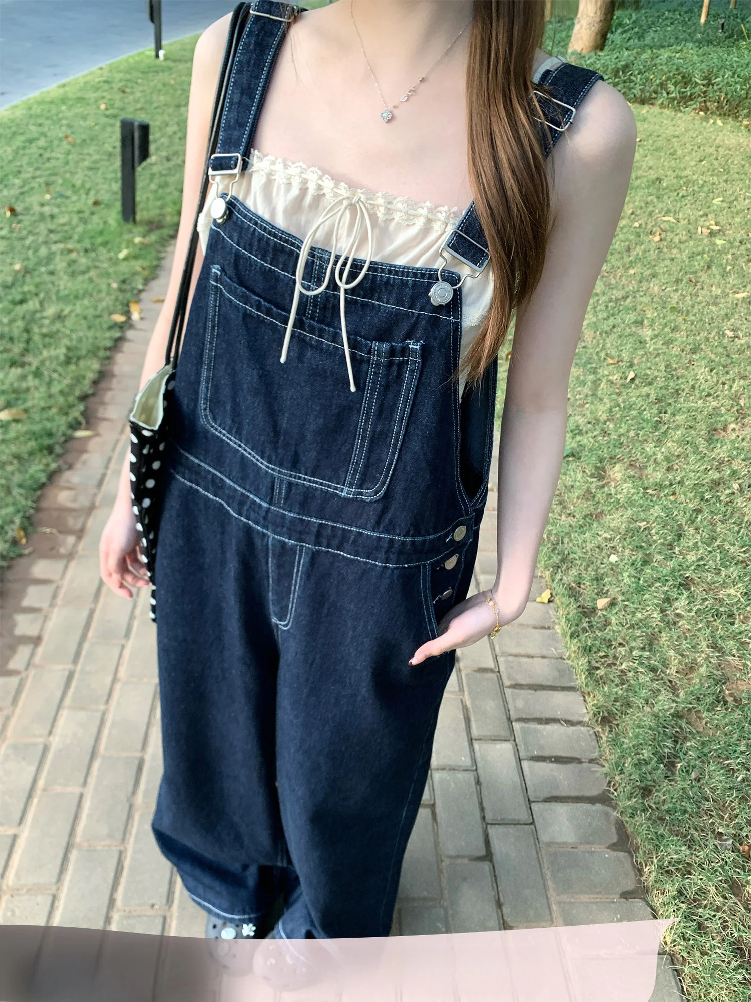 Loose Wide Leg Denim Overalls Women's plus Size Conceal Meat Slimming Pants Vintage Blue Natural Waist Cotton Color
Loose Wide Leg Denim Overalls Women's plus Size Conceal Meat Slimming Pants Vintage Blue Natural Waist Cotton Color