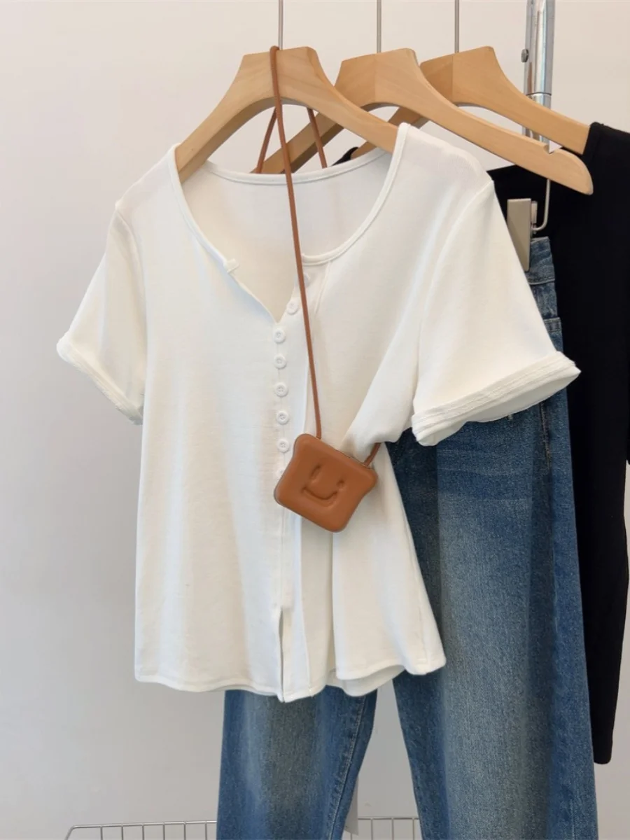 Slimming V-Neck Short Sleeve T-Shirt Women's Summer plus Size Base Shirt Casual Top Half Open Shoulder Korean Style Commute
Slimming V-Neck Short Sleeve T-Shirt Women's Summer plus Size Base Shirt Casual Top Half Open Shoulder Korean Style Commute