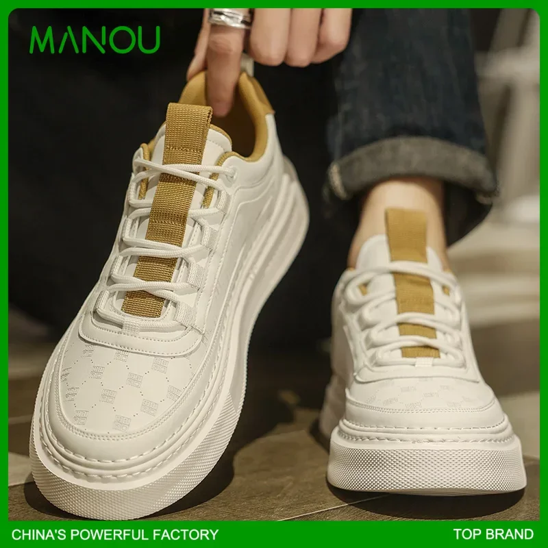 New thick soled small white shoes for men's breathable casual board shoes, leather sports shoes
New thick soled small white shoes for men's breathable casual board shoes, leather sports shoes