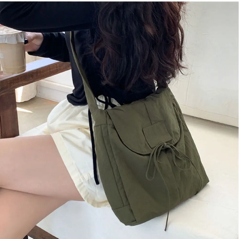 Korean Style Flap Nylon Bow Crossbody Bag Large Capacity Niche Design Light Soft Nylon Bag Messenger Bag Tote Bag Shoulder Bag
Korean Style Flap Nylon Bow Crossbody Bag Large Capacity Niche Design Light Soft Nylon Bag Messenger Bag Tote Bag Shoulder Bag