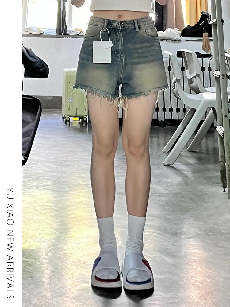 American Retro Hot Girl Denim Shorts Women's Summer New Large Size Fat MM Slimming Versatile High Waist Bodycon Hot Pants
American Retro Hot Girl Denim Shorts Women's Summer New Large Size Fat MM Slimming Versatile High Waist Bodycon Hot Pants