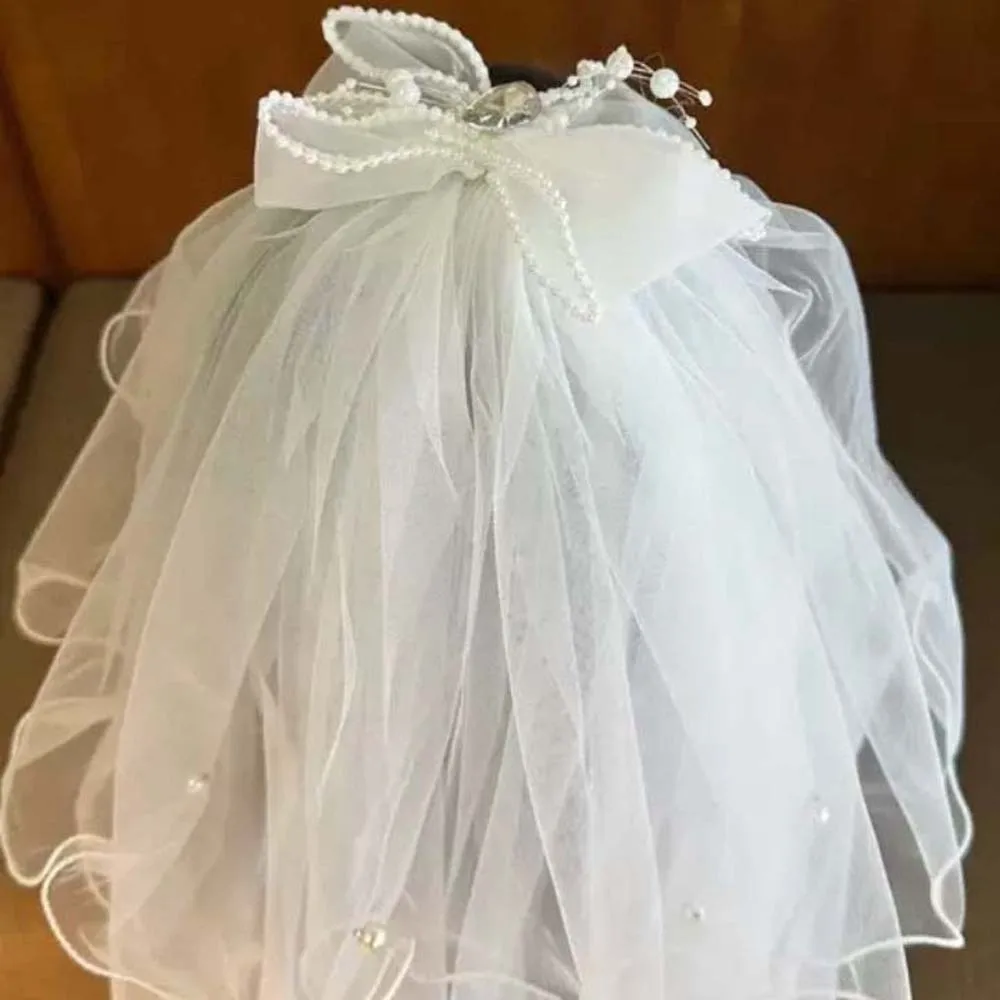 Creative White Veil Hair Clip Bow Beads Girls Head Gauze Headdress Mesh Bridal Tulle Party Cosplay
Creative White Veil Hair Clip Bow Beads Girls Head Gauze Headdress Mesh Bridal Tulle Party Cosplay