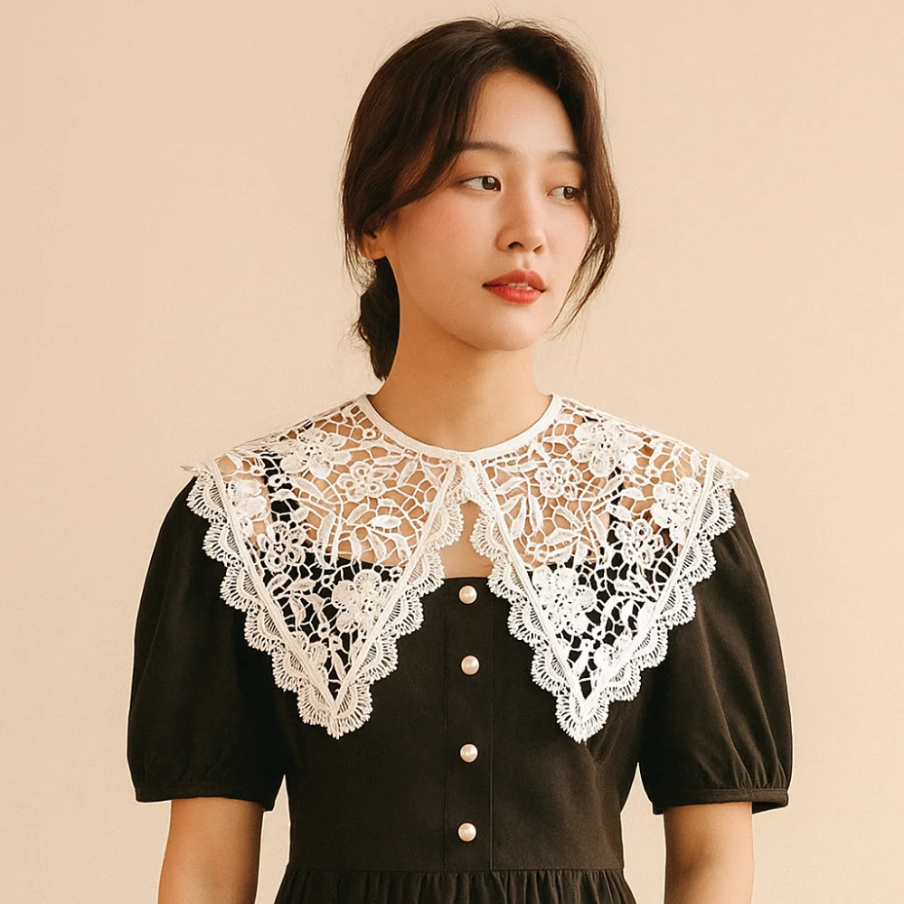 Sweet Hollow Out False Collar Knitted Mesh Crochet Shawl Detachable Collar Clothes Decoration Scarf Accessories
Sweet Hollow Out False Collar Knitted Mesh Crochet Shawl Detachable Collar Clothes Decoration Scarf Accessories