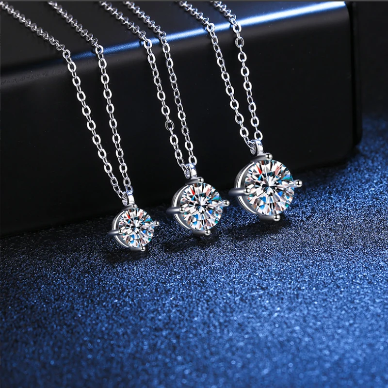 Classic 4 Prong Moissanite Pendant for Couple Men Women Wedding Jewelry Necklace D Color Lab Diamond Luxury Fine Jewelry
Classic 4 Prong Moissanite Pendant for Couple Men Women Wedding Jewelry Necklace D Color Lab Diamond Luxury Fine Jewelry