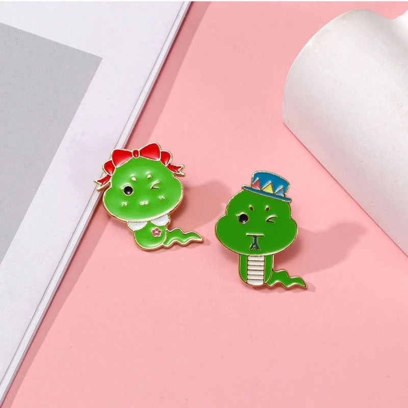 Cute Delicate Little Green Snake Oil Dropped Alloy Brooch Badge Decorative Pin DIY Clothes Bags Shoes Hat Scarf T-shirt Jeans
Cute Delicate Little Green Snake Oil Dropped Alloy Brooch Badge Decorative Pin DIY Clothes Bags Shoes Hat Scarf T-shirt Jeans