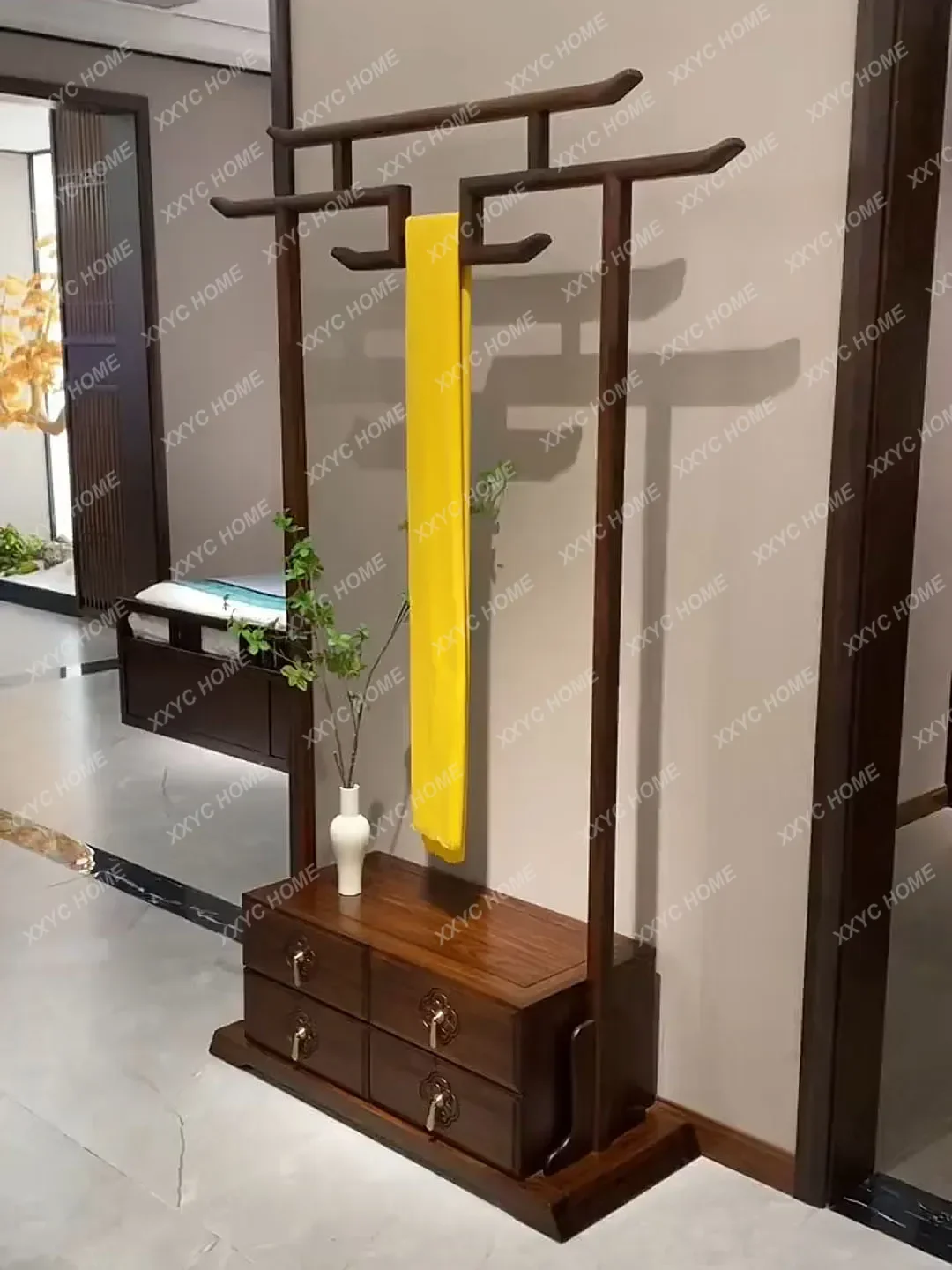 Новая китайская вешалка из черного дерева, современная простая напольная вешалка в стиле дзен, вешалка для бытовой спальни из цельного дерева
Новая китайская вешалка из черного дерева, современная простая напольная вешалка в стиле дзен, вешалка для бытовой спальни из цельного дерева