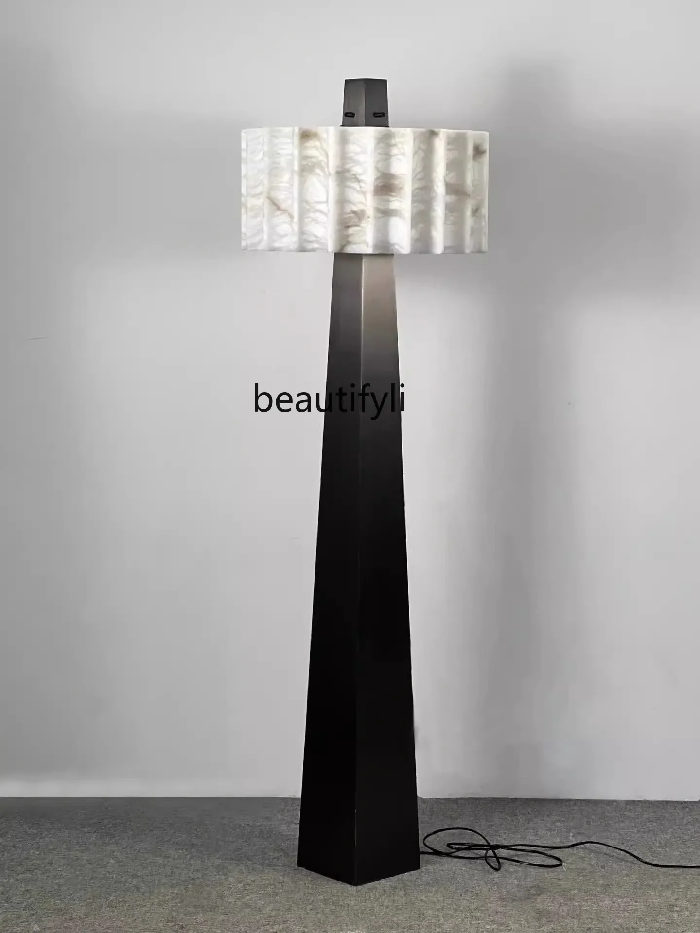 Natural snowflake stone stainless steel designer floor lamp living room study luxury villa model room bedroom
Natural snowflake stone stainless steel designer floor lamp living room study luxury villa model room bedroom