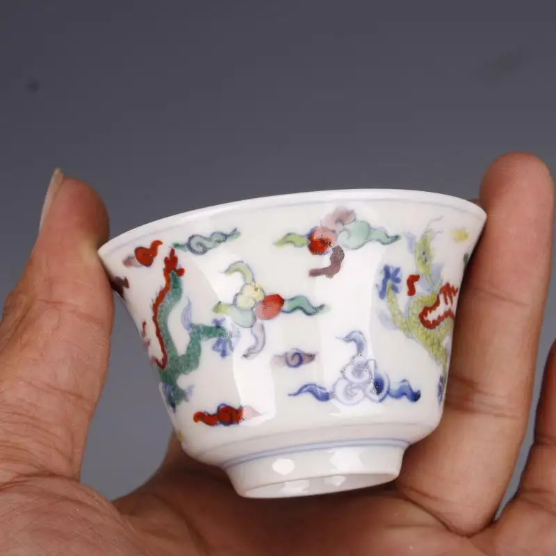Chinese Classic Blue and White Porcelain Ming Chenghua Doucai Dragon Design Teacup
Chinese Classic Blue and White Porcelain Ming Chenghua Doucai Dragon Design Teacup