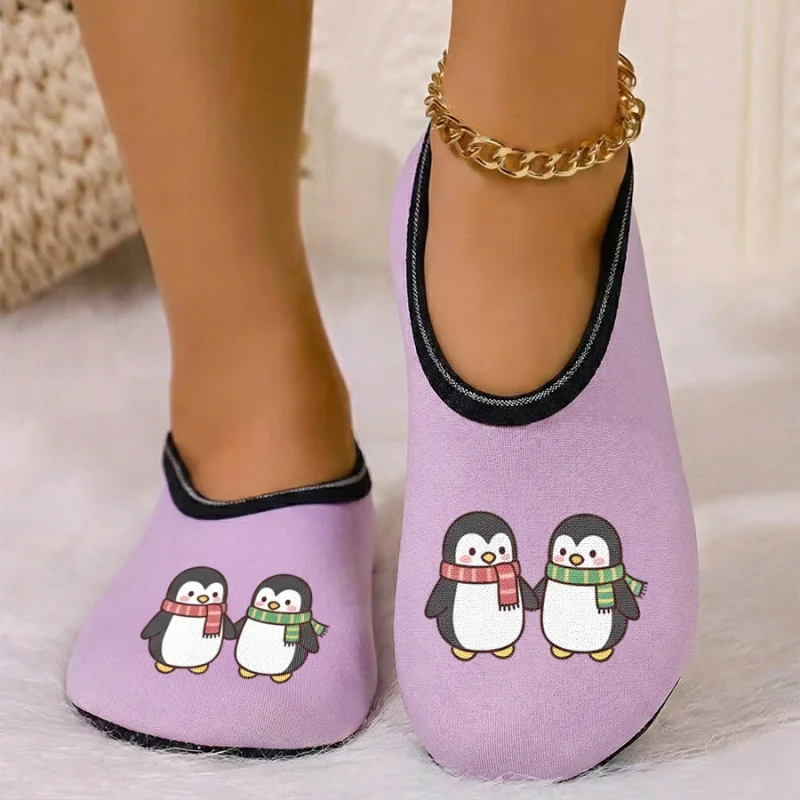 Four season wearable couple cartoon bird print with thin velvet lining, breathable, high elasticity, anti slip floor slippers
Four season wearable couple cartoon bird print with thin velvet lining, breathable, high elasticity, anti slip floor slippers