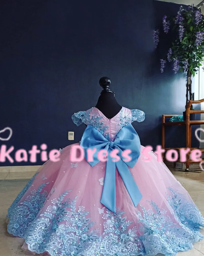 Elegant Flower Girl Dress For Wedding Tulle Lace Applique With Bow Kids Birthday Party First Communion Ball Gowns Customized
Elegant Flower Girl Dress For Wedding Tulle Lace Applique With Bow Kids Birthday Party First Communion Ball Gowns Customized