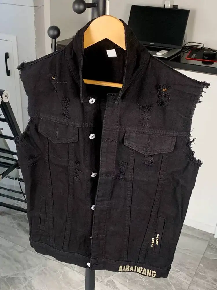2026 New Summer Men's Slim Fit Denim Vest With Premium Print, Ripped Black Sleeveless Waistcoat Soft Casual Trendy Outerwear Top
2026 New Summer Men's Slim Fit Denim Vest With Premium Print, Ripped Black Sleeveless Waistcoat Soft Casual Trendy Outerwear Top