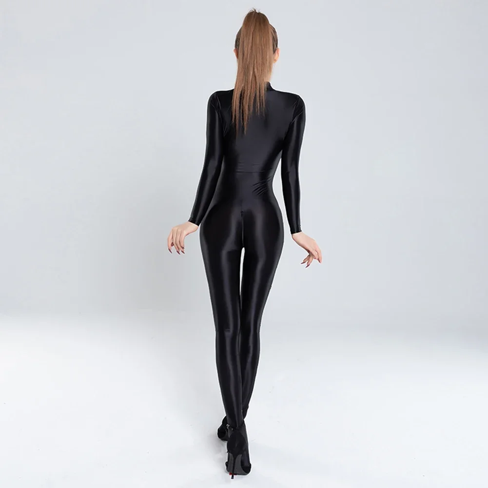 Seductive Women's Bodysuit Oil Shiny Glossy Texture 2 Way Zip Up Design Stylish Night Outfit Elasticity for Comfortable Fit
Seductive Women's Bodysuit Oil Shiny Glossy Texture 2 Way Zip Up Design Stylish Night Outfit Elasticity for Comfortable Fit