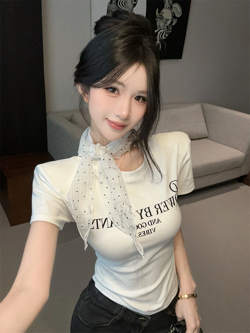 Korean Style Letter Print Short Sleeve T-Shirt Women's Summer New round Neck Polka Dot Scarf Versatile Slimming Fashion Top
Korean Style Letter Print Short Sleeve T-Shirt Women's Summer New round Neck Polka Dot Scarf Versatile Slimming Fashion Top