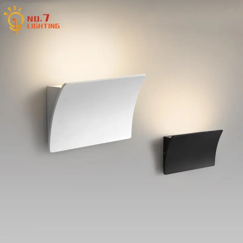 Nordic Modern Minimalist Bedroom White/Black Decorative Wall Lamp Bedside Living Room Background Balcony Staircase Porch Salon
Nordic Modern Minimalist Bedroom White/Black Decorative Wall Lamp Bedside Living Room Background Balcony Staircase Porch Salon