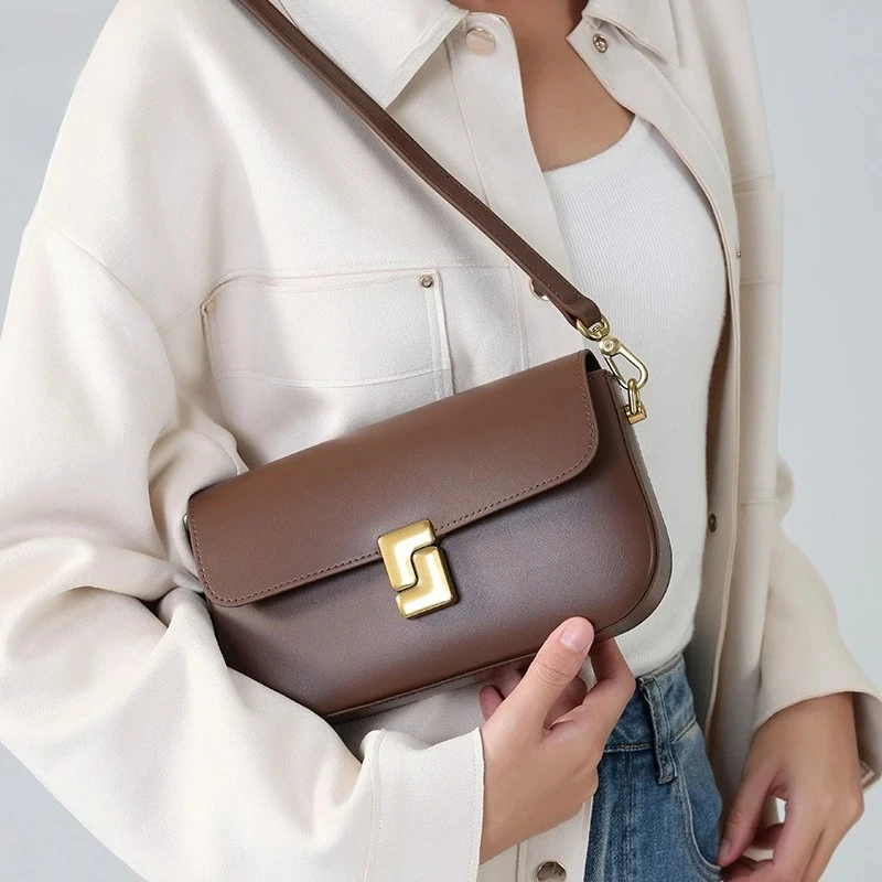 Genuine Leather Small Square Shoulder Bag for Women Minimalist Designer Crossbody Handbag Tofu Bag Luxury
Genuine Leather Small Square Shoulder Bag for Women Minimalist Designer Crossbody Handbag Tofu Bag Luxury