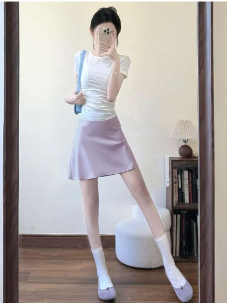 2026 New Summer Women's Light Purple Skirt With Lining Gorgeous Style Shiny Glossy Bodycon Mini Skirt Fashion Casual Short Skirt
2026 New Summer Women's Light Purple Skirt With Lining Gorgeous Style Shiny Glossy Bodycon Mini Skirt Fashion Casual Short Skirt