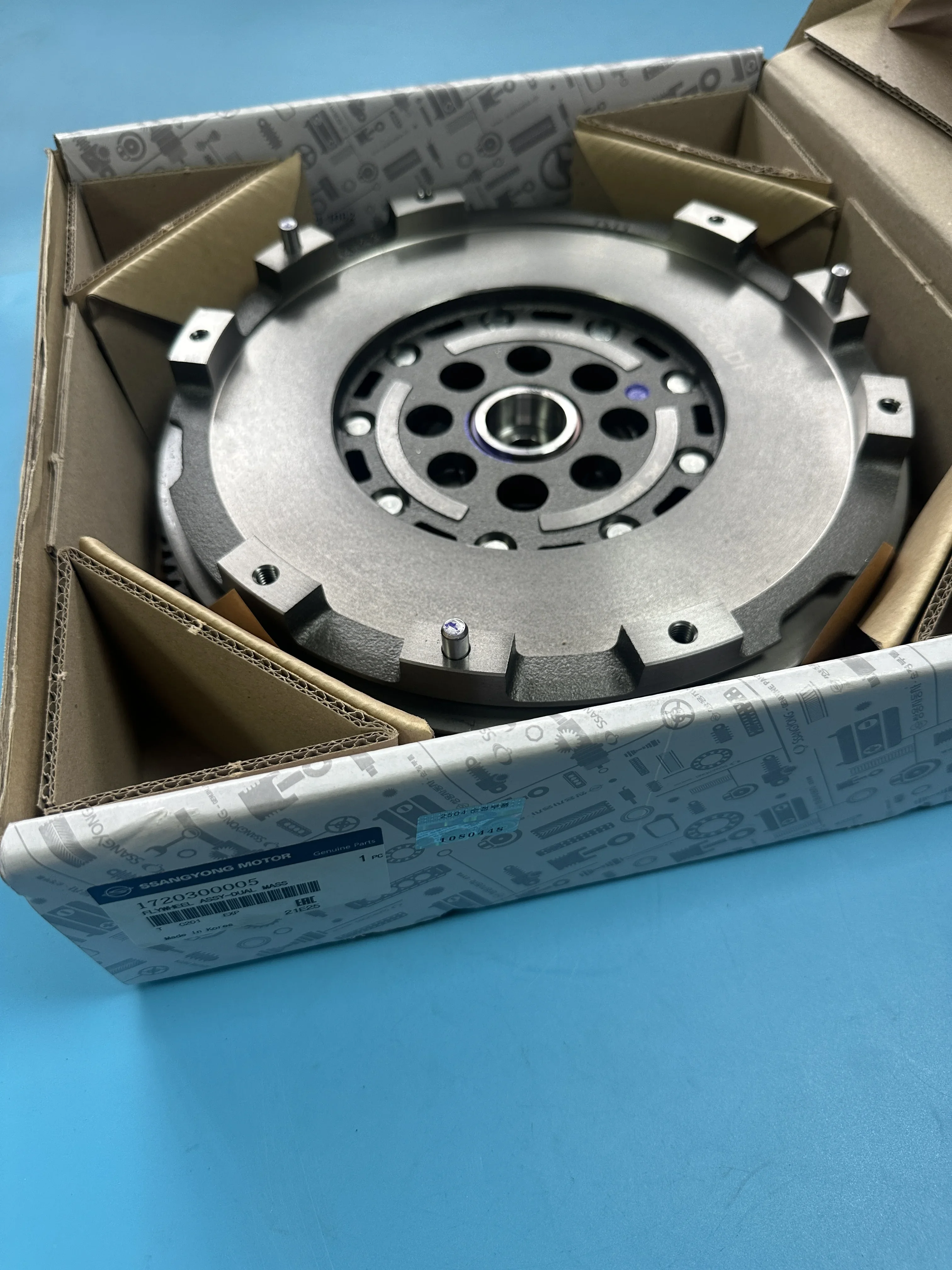 Genuine Flywheel Assy-Dual Mass For Ssangyong Korando C G20D 1720300005
Genuine Flywheel Assy-Dual Mass For Ssangyong Korando C G20D 1720300005