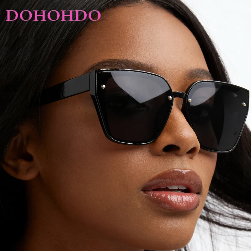 New Square Rivets Sunglasses Man Vintage Sun Glasses For Women Fashion Big Frame Driving Travel Female Shades Gafas De Sol Mujer
New Square Rivets Sunglasses Man Vintage Sun Glasses For Women Fashion Big Frame Driving Travel Female Shades Gafas De Sol Mujer