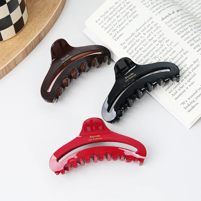 2024 French Style Hair Clip with Hollowed-out Acetate Gold Label, High-grade Shark Clip in Red for Back of Head
2024 French Style Hair Clip with Hollowed-out Acetate Gold Label, High-grade Shark Clip in Red for Back of Head