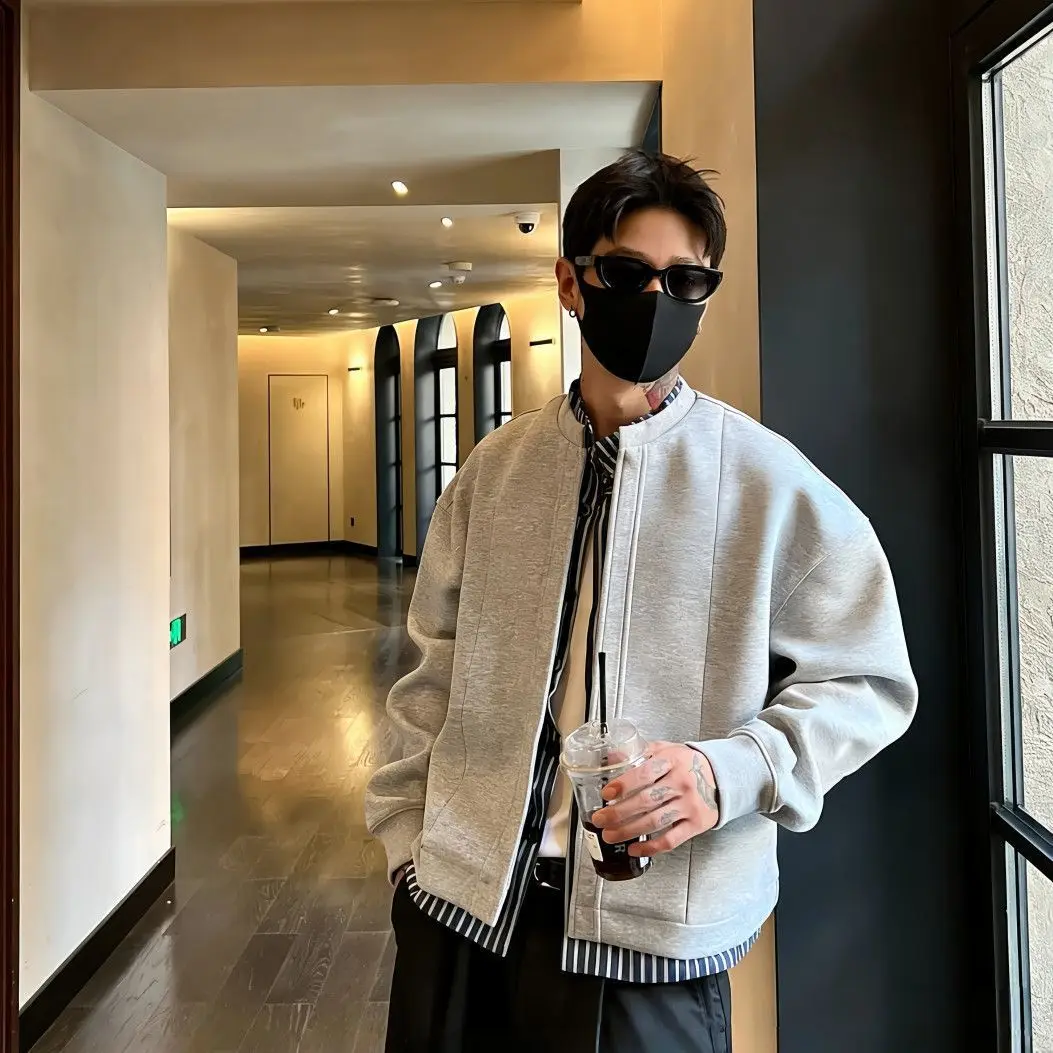 Faionable Casual Loose Men's Sweatirt Simple Design Lightweight Luxury Outerwear for Youth Polyester Fabric round Ne
Faionable Casual Loose Men's Sweatirt Simple Design Lightweight Luxury Outerwear for Youth Polyester Fabric round Ne
