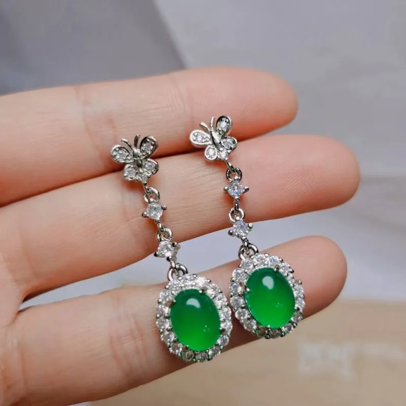 New Green Chalcedony Inlaid Earrings Women's Popular Earrings
New Green Chalcedony Inlaid Earrings Women's Popular Earrings