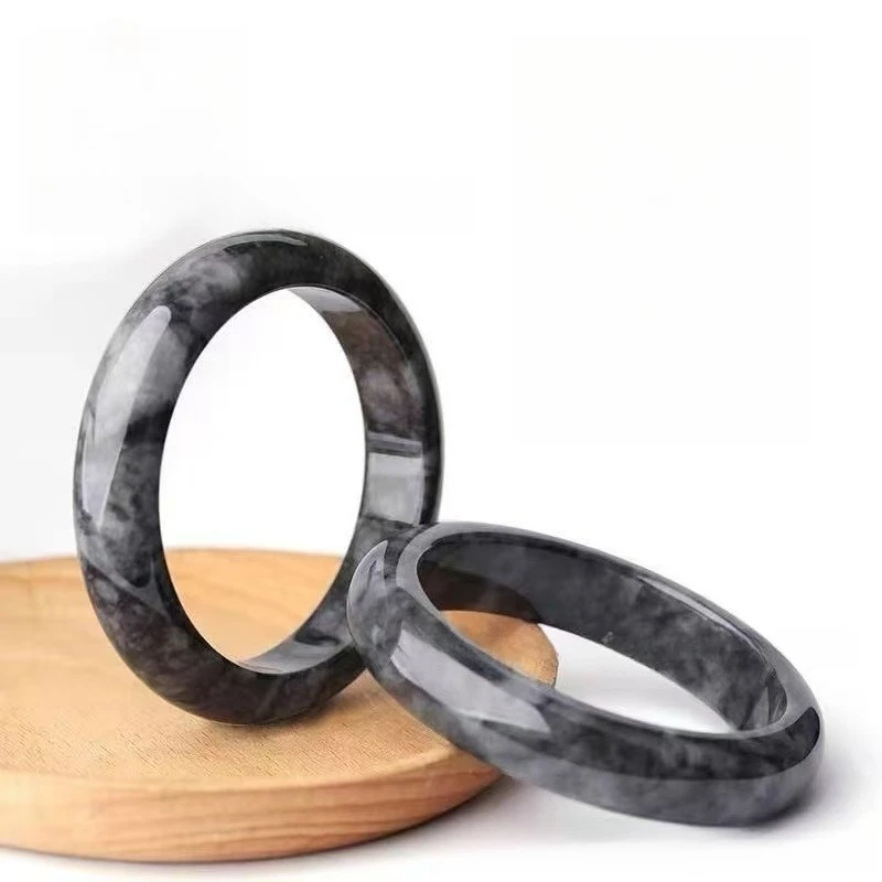 Natural Quartzite Jade Bracelet, Classic Fashion Versatile Jewelry
Natural Quartzite Jade Bracelet, Classic Fashion Versatile Jewelry