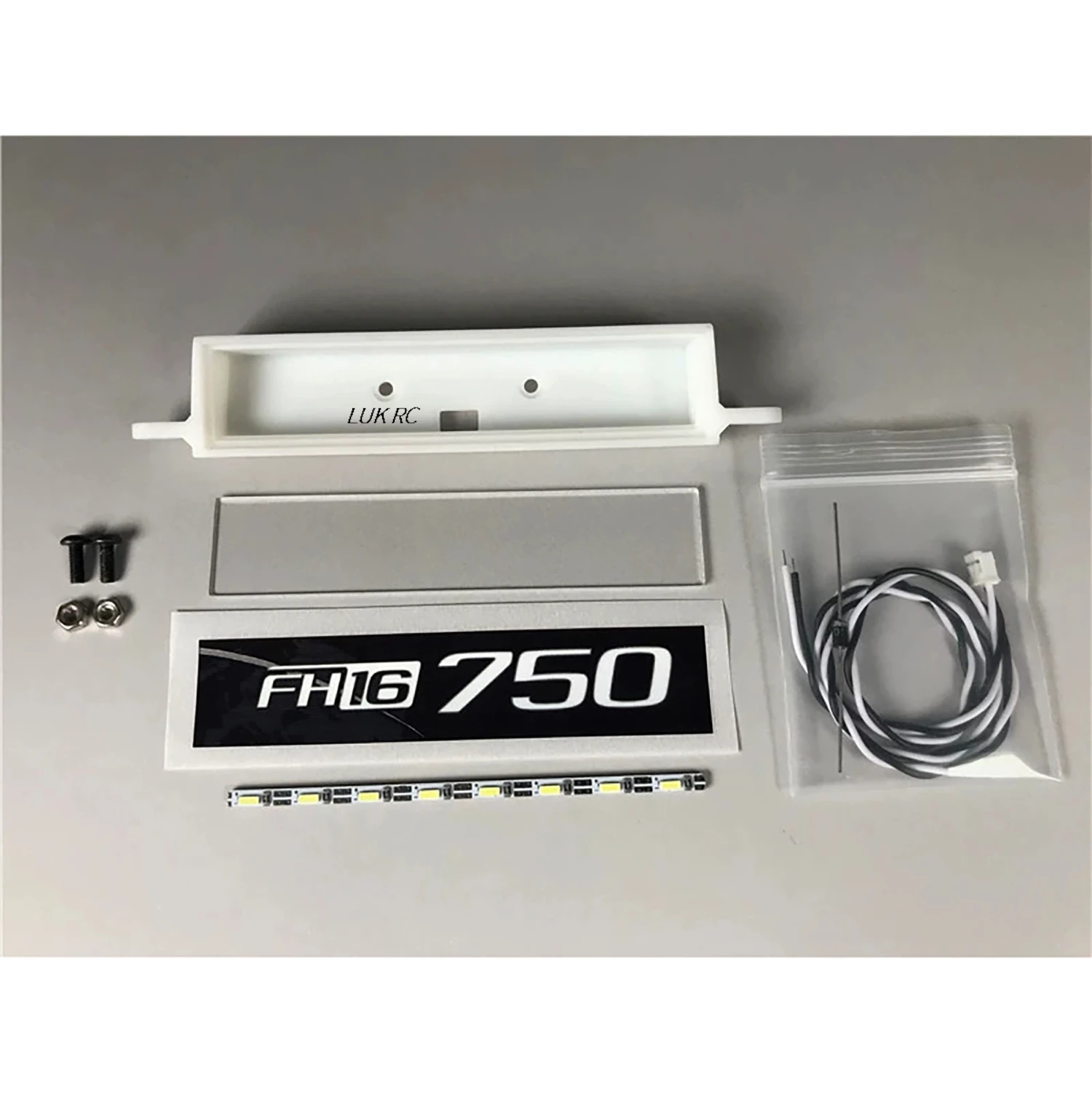 Plastic Roof Light Box 5V LED Lamp for DIY 1/14 56360 RC Tractor Truck FH16 750 Radio Control Lorry DIY Model Car Parts
Plastic Roof Light Box 5V LED Lamp for DIY 1/14 56360 RC Tractor Truck FH16 750 Radio Control Lorry DIY Model Car Parts