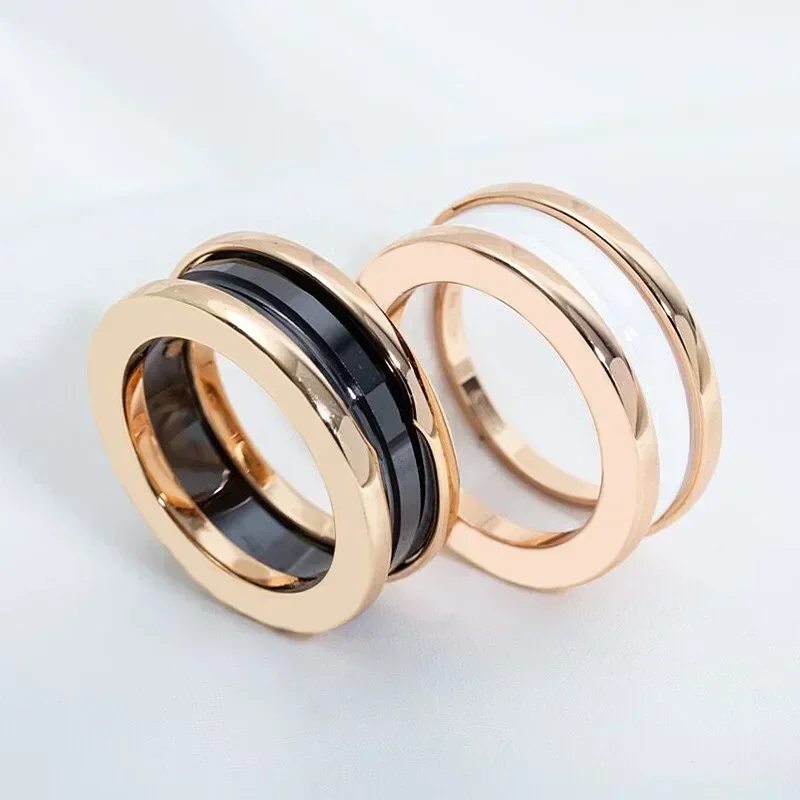 Hot selling classic 925 sterling silver black and white ceramic ring women's high-end temperament fashion brand couple jewelry
Hot selling classic 925 sterling silver black and white ceramic ring women's high-end temperament fashion brand couple jewelry