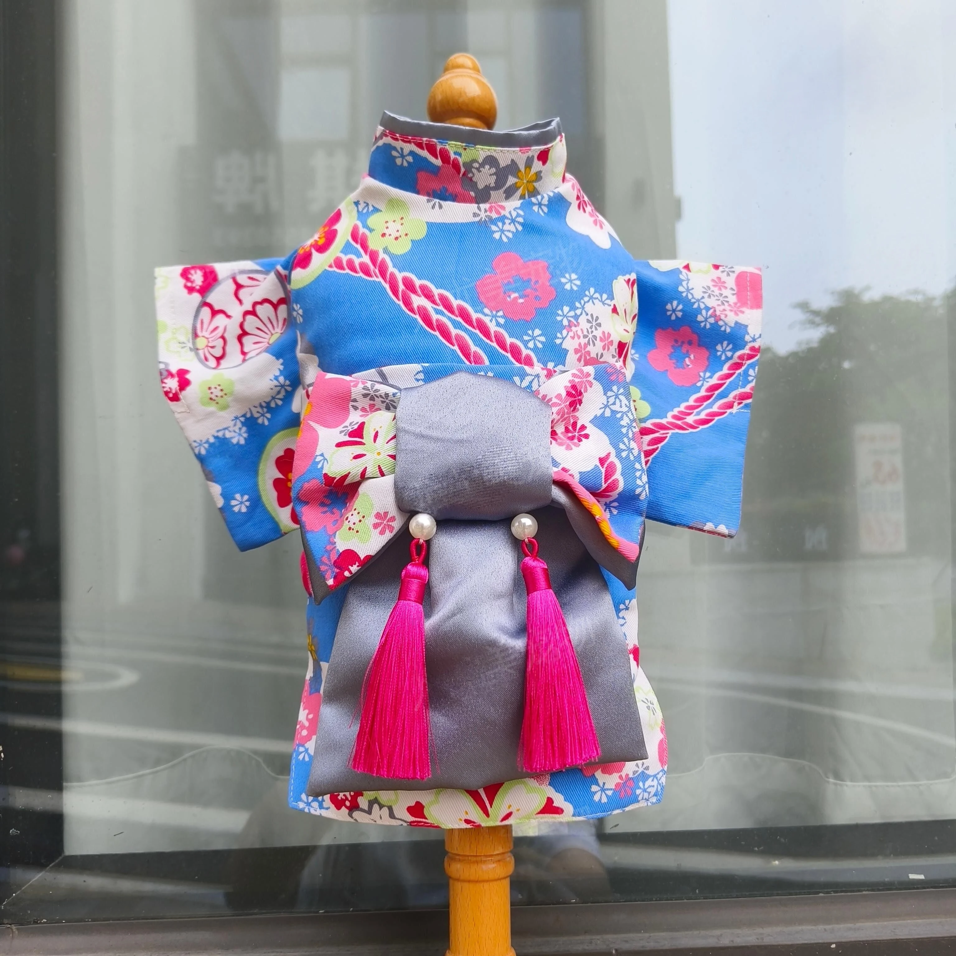 Pet Cat Dog Clothes Japanese Kimono Luxury Embroidery Handmade Party Suits Coats For Small Medium Dog Poodle Japanese Clothing
Pet Cat Dog Clothes Japanese Kimono Luxury Embroidery Handmade Party Suits Coats For Small Medium Dog Poodle Japanese Clothing