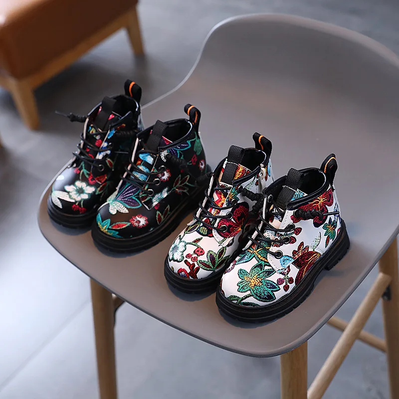 2023 Spring And Autumn New Printed Martin Boots Boys' Children's Shoes Children's Patent Leather Children's Boots Girls' Short B
2023 Spring And Autumn New Printed Martin Boots Boys' Children's Shoes Children's Patent Leather Children's Boots Girls' Short B