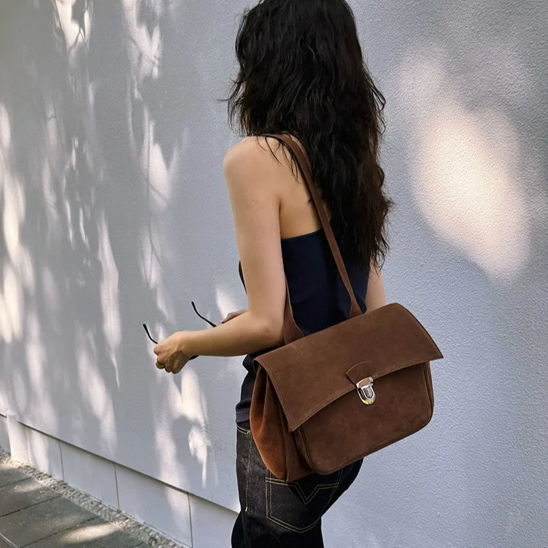 2025 New Early Autumn Retro Trend Matte Leather Briefcase Women's Bag Fashionable Versatile Single Shoulder Oblique Span Bag
2025 New Early Autumn Retro Trend Matte Leather Briefcase Women's Bag Fashionable Versatile Single Shoulder Oblique Span Bag