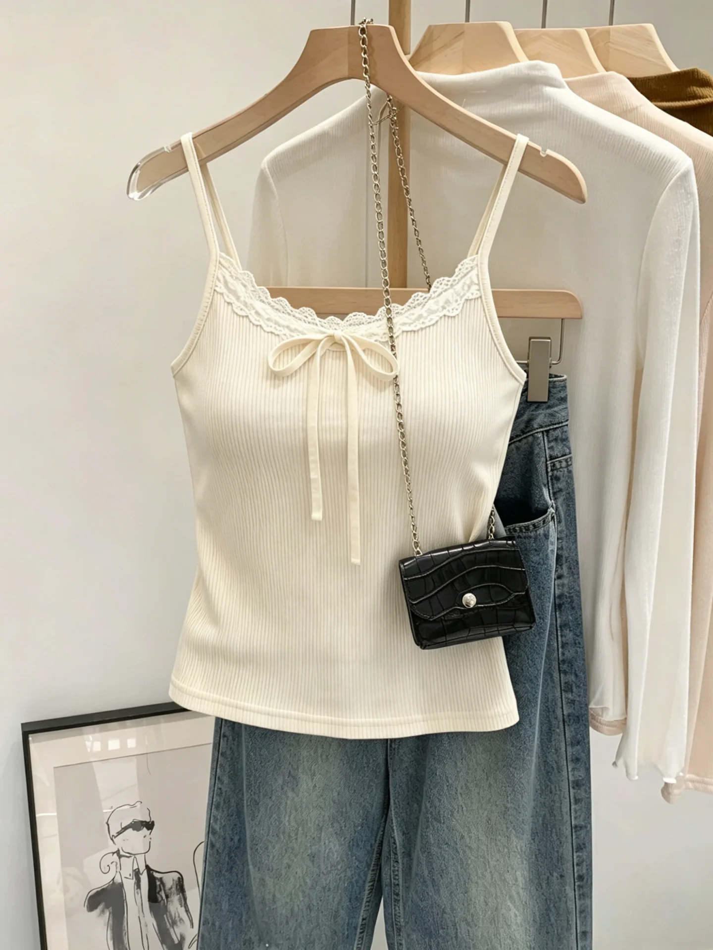 Women's Slim Fit Tank Top with Chest Pad Cotton 95 Lace Strap Vest Spring Summer New Style plus Size Outerwear Base Shirt
Women's Slim Fit Tank Top with Chest Pad Cotton 95 Lace Strap Vest Spring Summer New Style plus Size Outerwear Base Shirt