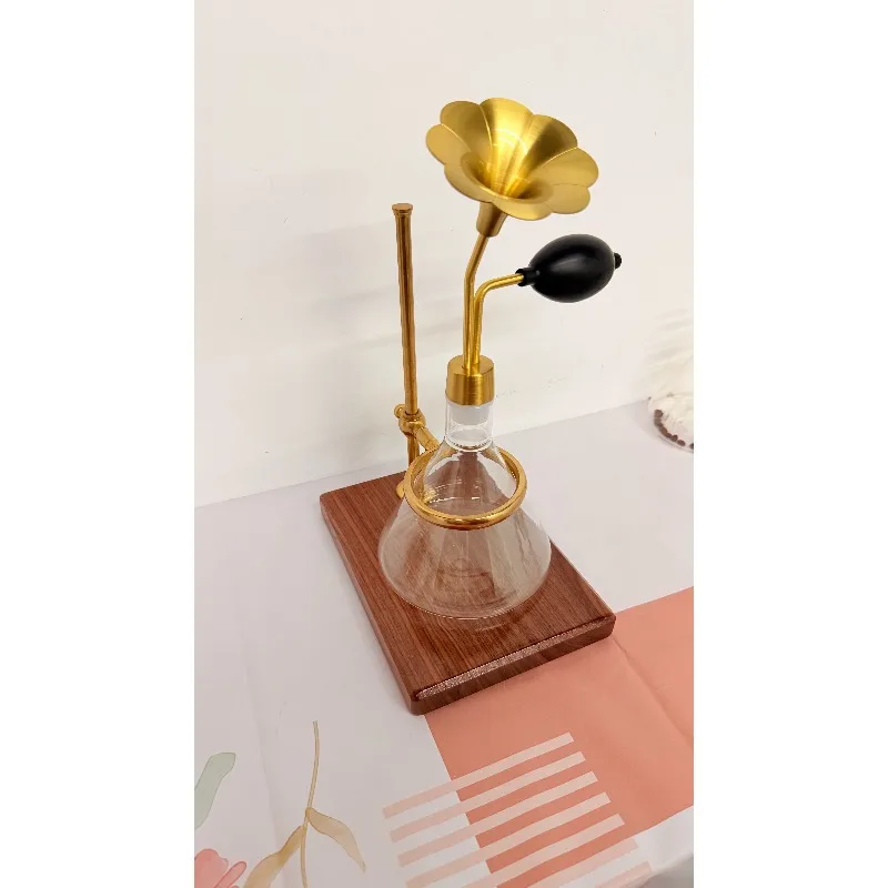 Perfume Fragrance Essential Oil Coffee Test Glass Bottles 500ml Brass Flower Head Perfume Smell Display Bottle
Perfume Fragrance Essential Oil Coffee Test Glass Bottles 500ml Brass Flower Head Perfume Smell Display Bottle