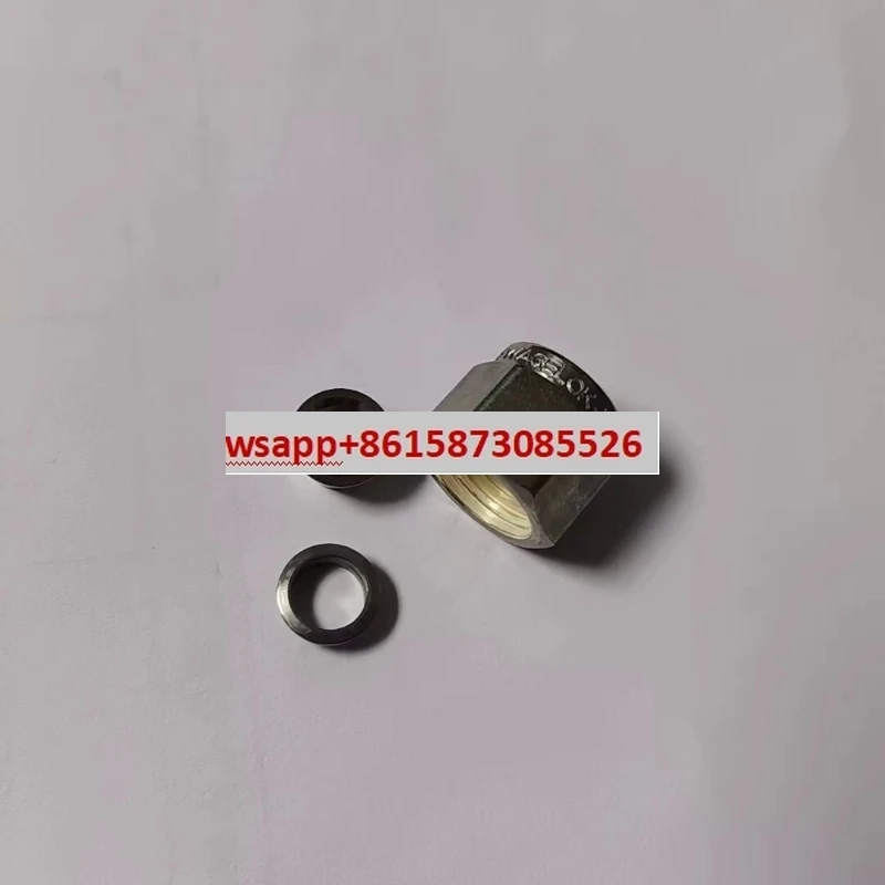 Комплект из трех стопорных колец, гаек и удерживающего узел SS-400-NFSET.
Комплект из трех стопорных колец, гаек и удерживающего узел SS-400-NFSET.