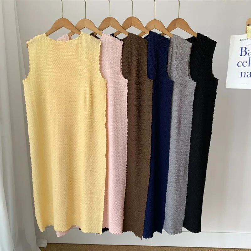 Miyake Handmade Pleated Dresses 2026 Summer New Loose Plus Size Elegant Sleeveless Vest Long Dress Stretch Women's Clothing
Miyake Handmade Pleated Dresses 2026 Summer New Loose Plus Size Elegant Sleeveless Vest Long Dress Stretch Women's Clothing
