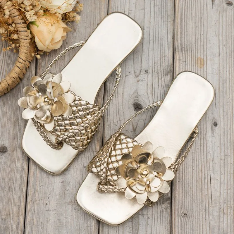 2026 Summer plus size36-43 flower flip-flop sandals flatscasual breathable woven slippers outwear beach slippers
2026 Summer plus size36-43 flower flip-flop sandals flatscasual breathable woven slippers outwear beach slippers
