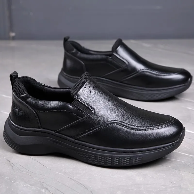 Мужские спортивные туфли ZaSaFran из натуральной кожи с толстой подошвой, широкие, удобные, летние, на резиновой подошве, однотонные
Мужские спортивные туфли ZaSaFran из натуральной кожи с толстой подошвой, широкие, удобные, летние, на резиновой подошве, однотонные