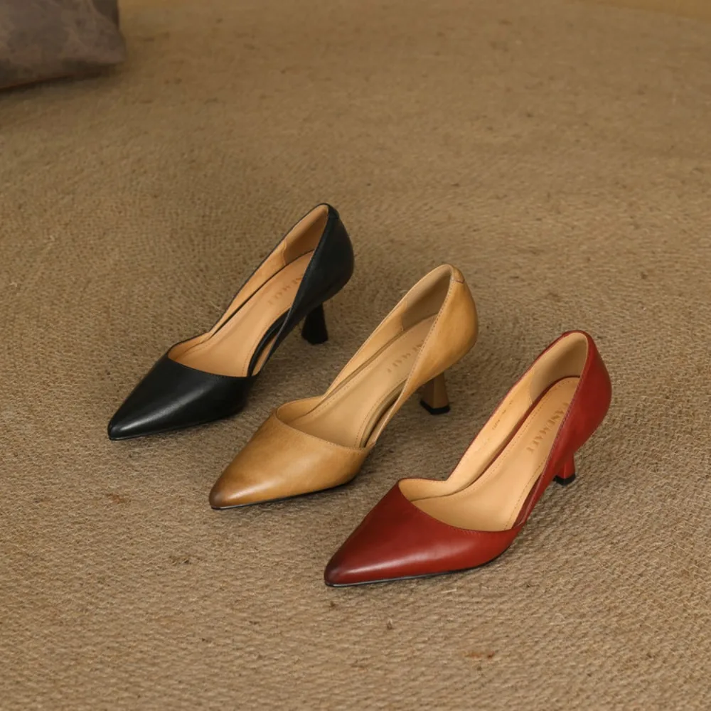 2026 Classic Women's Stiletto Heels Pointed Toe Slingback Genuine Leather Pumps for Business & Banquets
2026 Classic Women's Stiletto Heels Pointed Toe Slingback Genuine Leather Pumps for Business & Banquets