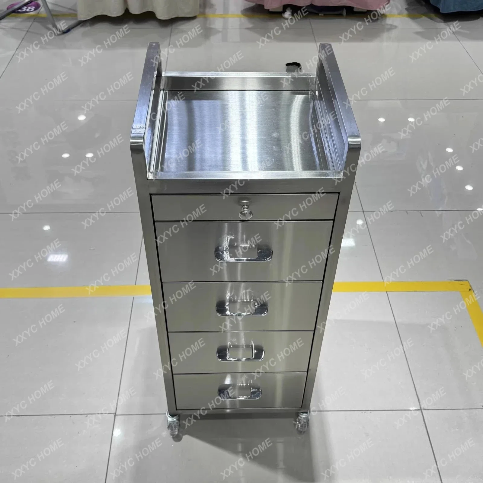Barber Shop Stainless Steel Tool Cart Barber Shop Tool Cabinet Hair Salon Special Multifunctional Shelf Hair Cutting Cabinet
Barber Shop Stainless Steel Tool Cart Barber Shop Tool Cabinet Hair Salon Special Multifunctional Shelf Hair Cutting Cabinet