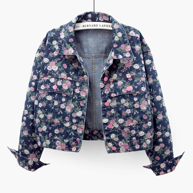 Весенне-осенняя женская синяя короткая джинсовая куртка, модная свободная ковбойская верхняя одежда с цветочным принтом и большим карманом с отложным воротником и длинными рукавами
Весенне-осенняя женская синяя короткая джинсовая куртка, модная свободная ковбойская верхняя одежда с цветочным принтом и большим карманом с отложным воротником и длинными рукавами