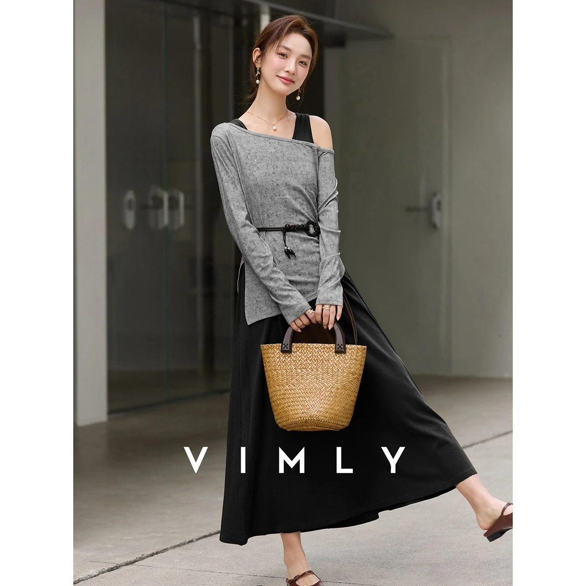 VIMLY Women's Two-Piece Set 2026 Spring New Off Shoulder Irregular Hem Long Sleeve Top U-Neck Dress Elegant Office Outfits A3873
VIMLY Women's Two-Piece Set 2026 Spring New Off Shoulder Irregular Hem Long Sleeve Top U-Neck Dress Elegant Office Outfits A3873