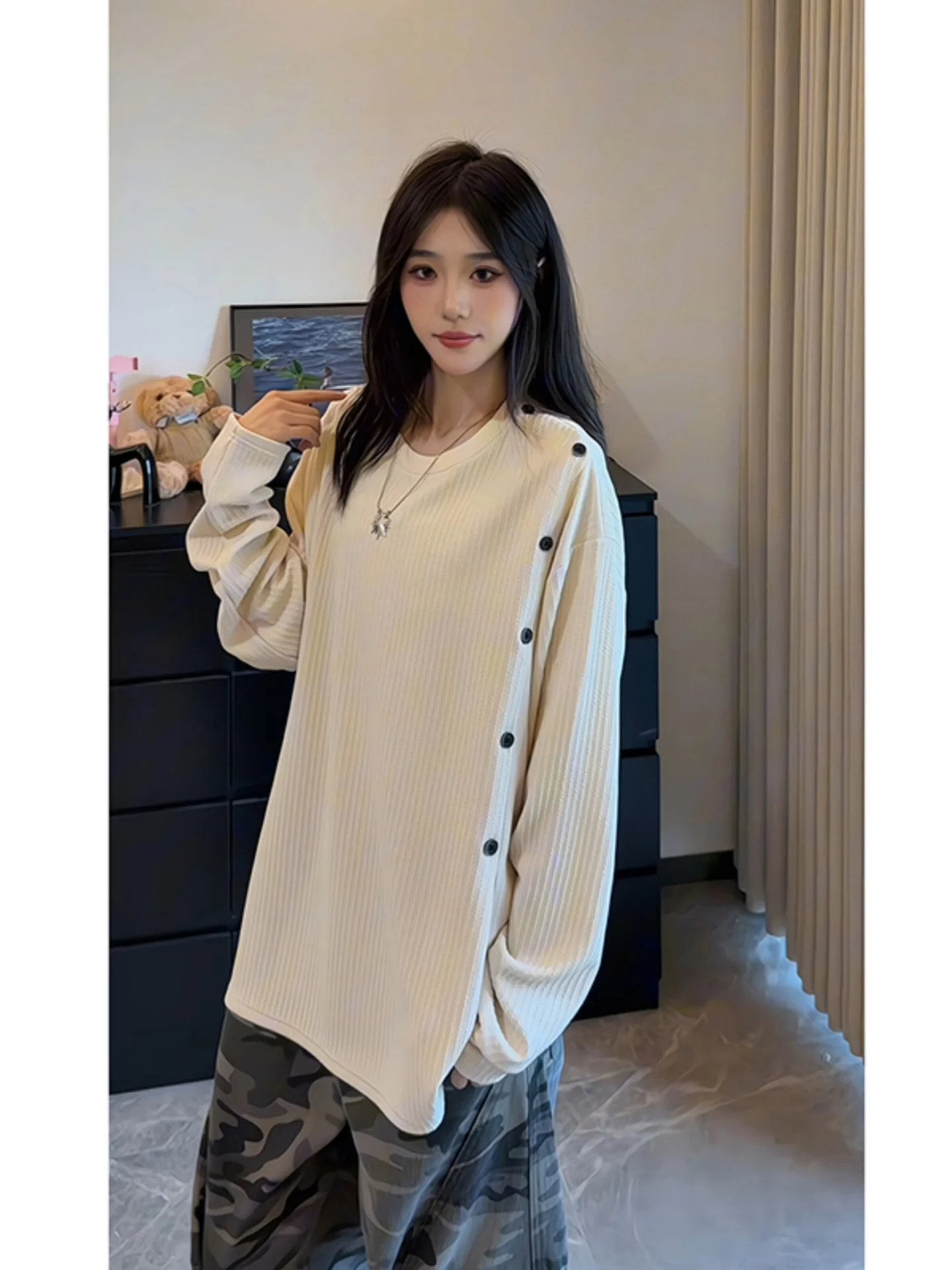 Loose Fit Men's round Ne Sweatirt Casual Comfortable Base Layer irt Autumn New Design Button up Top Polyester Fiber
Loose Fit Men's round Ne Sweatirt Casual Comfortable Base Layer irt Autumn New Design Button up Top Polyester Fiber