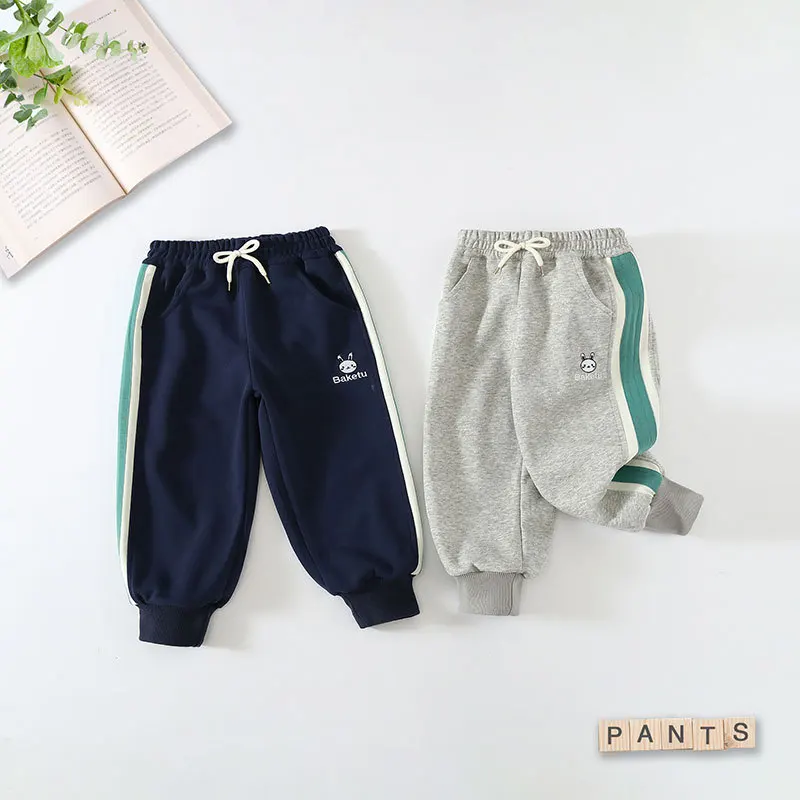 Boys' pants 2025 Spring and autumn children's sports pants Autumn new baby tight-fitting pants with cotton pants on the outside
Boys' pants 2025 Spring and autumn children's sports pants Autumn new baby tight-fitting pants with cotton pants on the outside