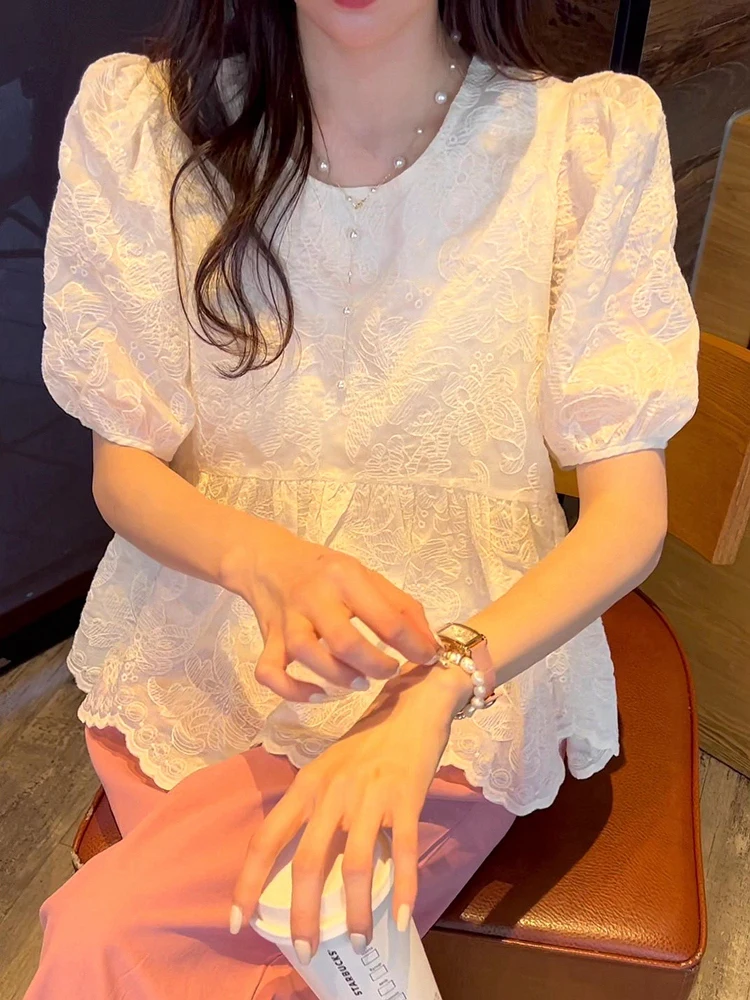 Embroidered Hollow out ort Sve Women's Chiffon Top Lace Faionable Youthful Unique Sle round Ne Bubble Sve irt
Embroidered Hollow out ort Sve Women's Chiffon Top Lace Faionable Youthful Unique Sle round Ne Bubble Sve irt