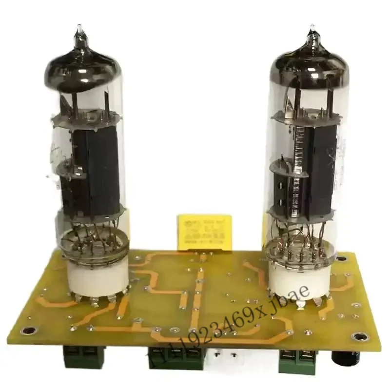 Gallbladder amplifier circuit board 6F3 electronic tube vacuum
Gallbladder amplifier circuit board 6F3 electronic tube vacuum