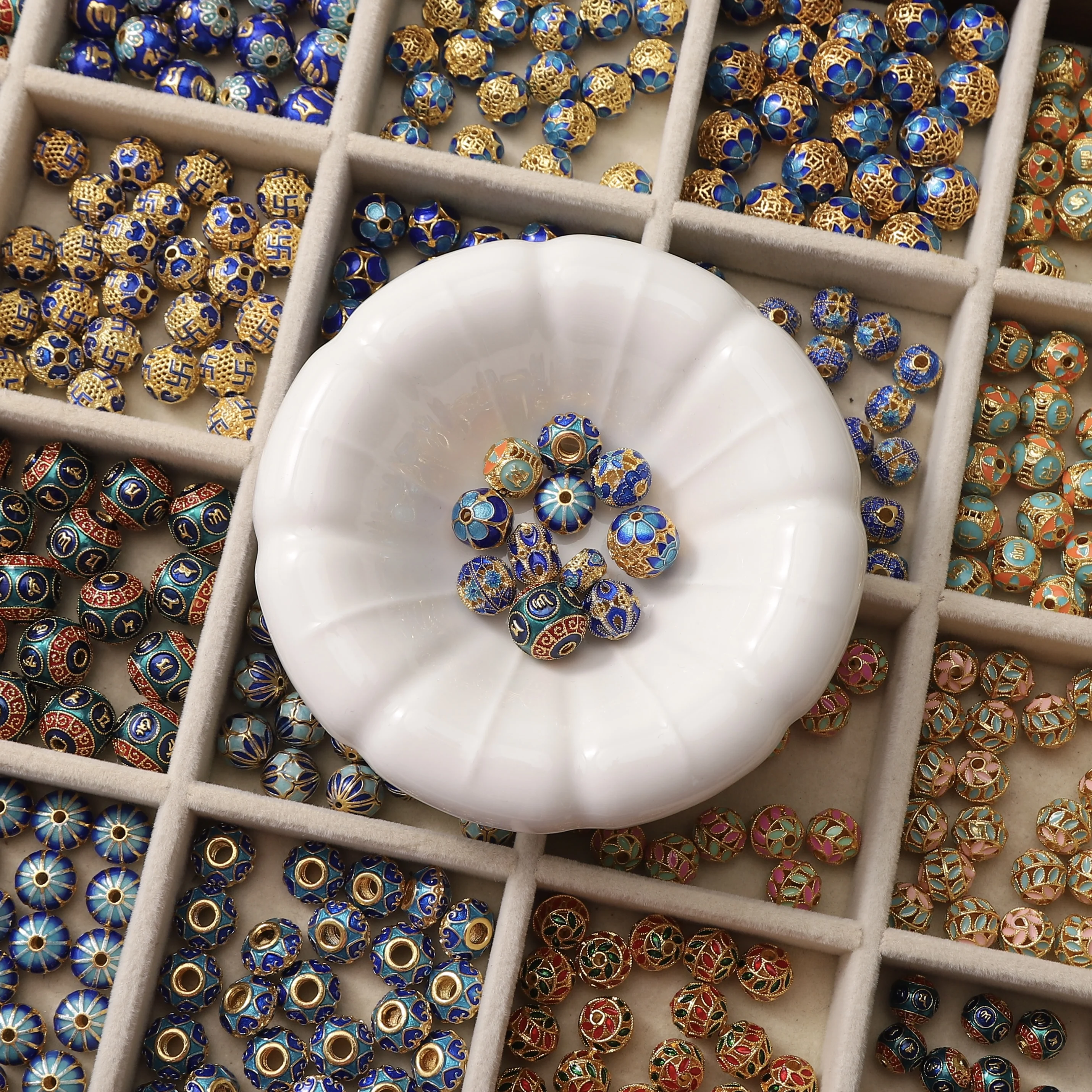 NEW 1Pc 32Styles Blue Gold Series Alloy Spacer Beads Metal Charms For DIY Jewelry Making Bracelets Necklace Earrings Accessories
NEW 1Pc 32Styles Blue Gold Series Alloy Spacer Beads Metal Charms For DIY Jewelry Making Bracelets Necklace Earrings Accessories