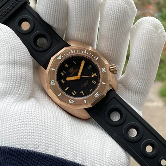 STEELDIVE Automatic Watch 44.5mm Bronze Mechanical Wristwatch Diver 1000M Waterproof C3 Luminous Sapphire NH35
STEELDIVE Automatic Watch 44.5mm Bronze Mechanical Wristwatch Diver 1000M Waterproof C3 Luminous Sapphire NH35