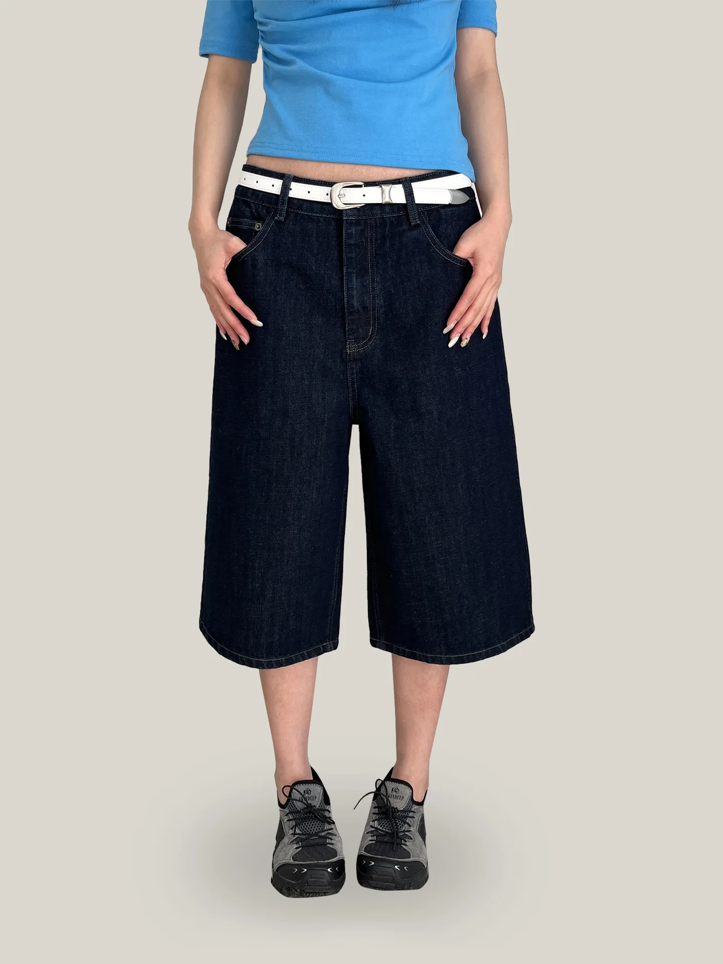 Highstreet Culottes Retro Vintage Denim Culottes Loose Wide Leg Breathable Culottes Casual Versatile Midlength Shorts
Highstreet Culottes Retro Vintage Denim Culottes Loose Wide Leg Breathable Culottes Casual Versatile Midlength Shorts