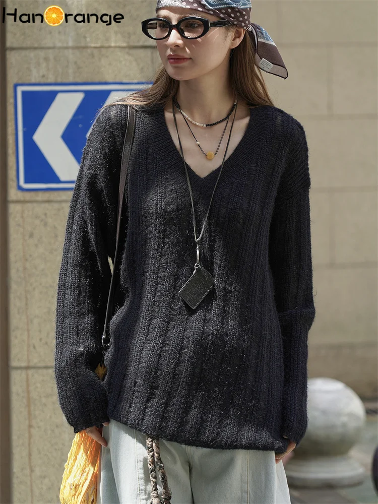 HanOrange 2025 Early Autumn Gentle Big V-neck Hollow Wool Sweater Women Loose Lazy Top Black/Apricot
HanOrange 2025 Early Autumn Gentle Big V-neck Hollow Wool Sweater Women Loose Lazy Top Black/Apricot