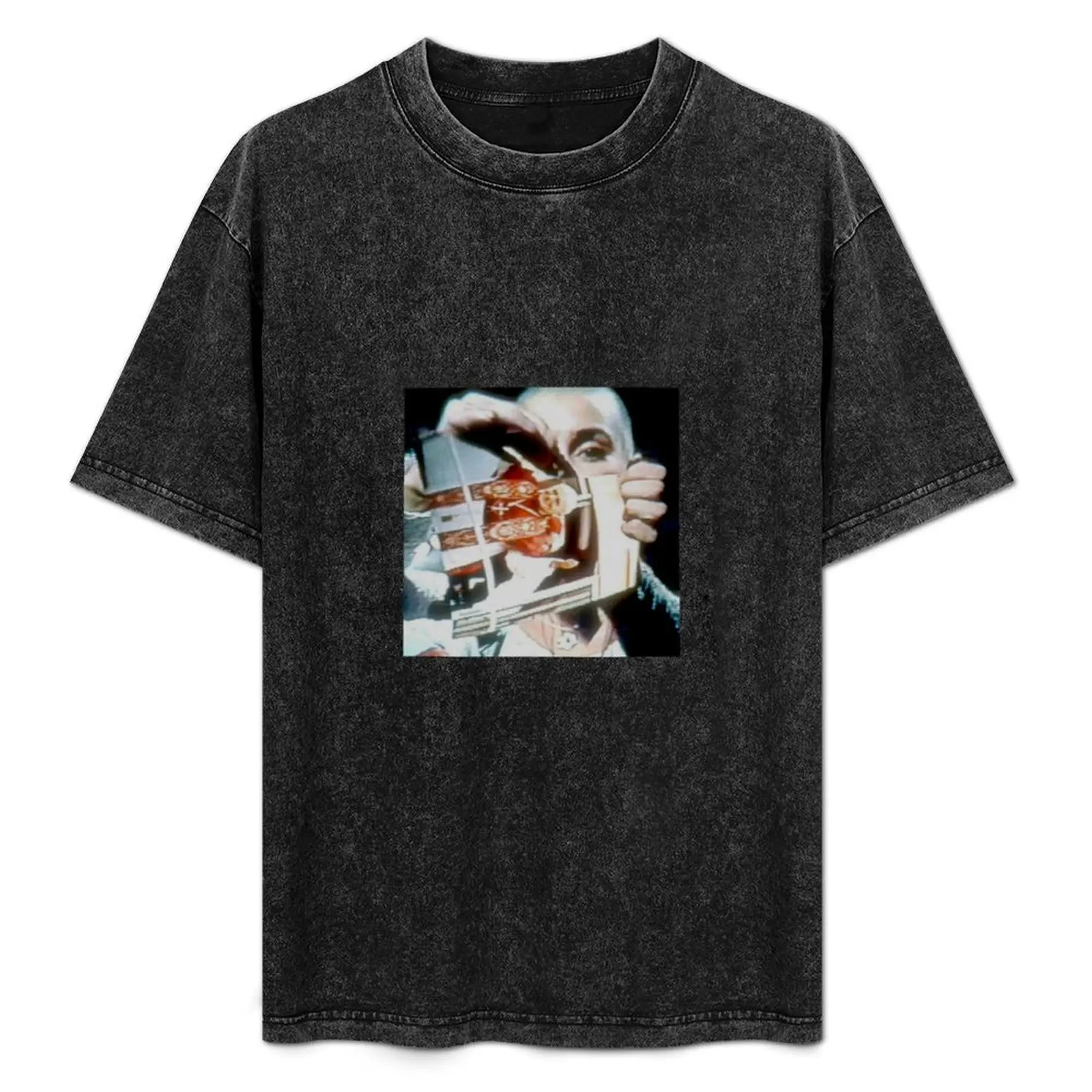 sinead o&x27;connor pope incident T-Shirt Fashion Pattern Printed Tee Shirt
sinead o&x27;connor pope incident T-Shirt Fashion Pattern Printed Tee Shirt